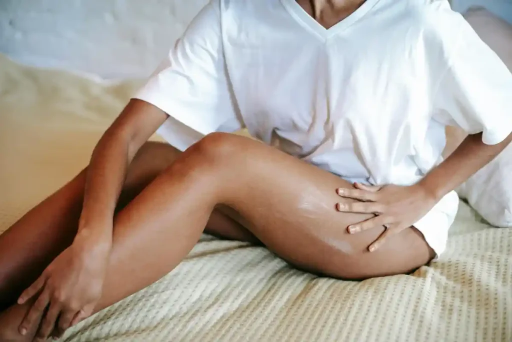 봉와직염 증상으로 가장 비번한 부위인 다리를 보여주는 사진